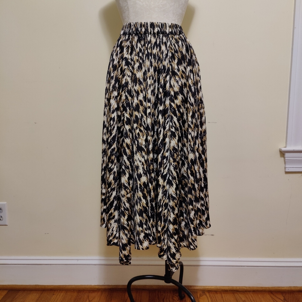 Anthropologie Printed Midi Circle Flare Skirt with Zig-Zag Hem, Size XS